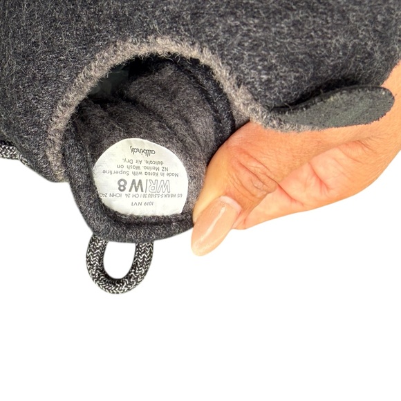 Allbirds Wool Runners Charcoal sneakers size 8 - Picture 6 of 6